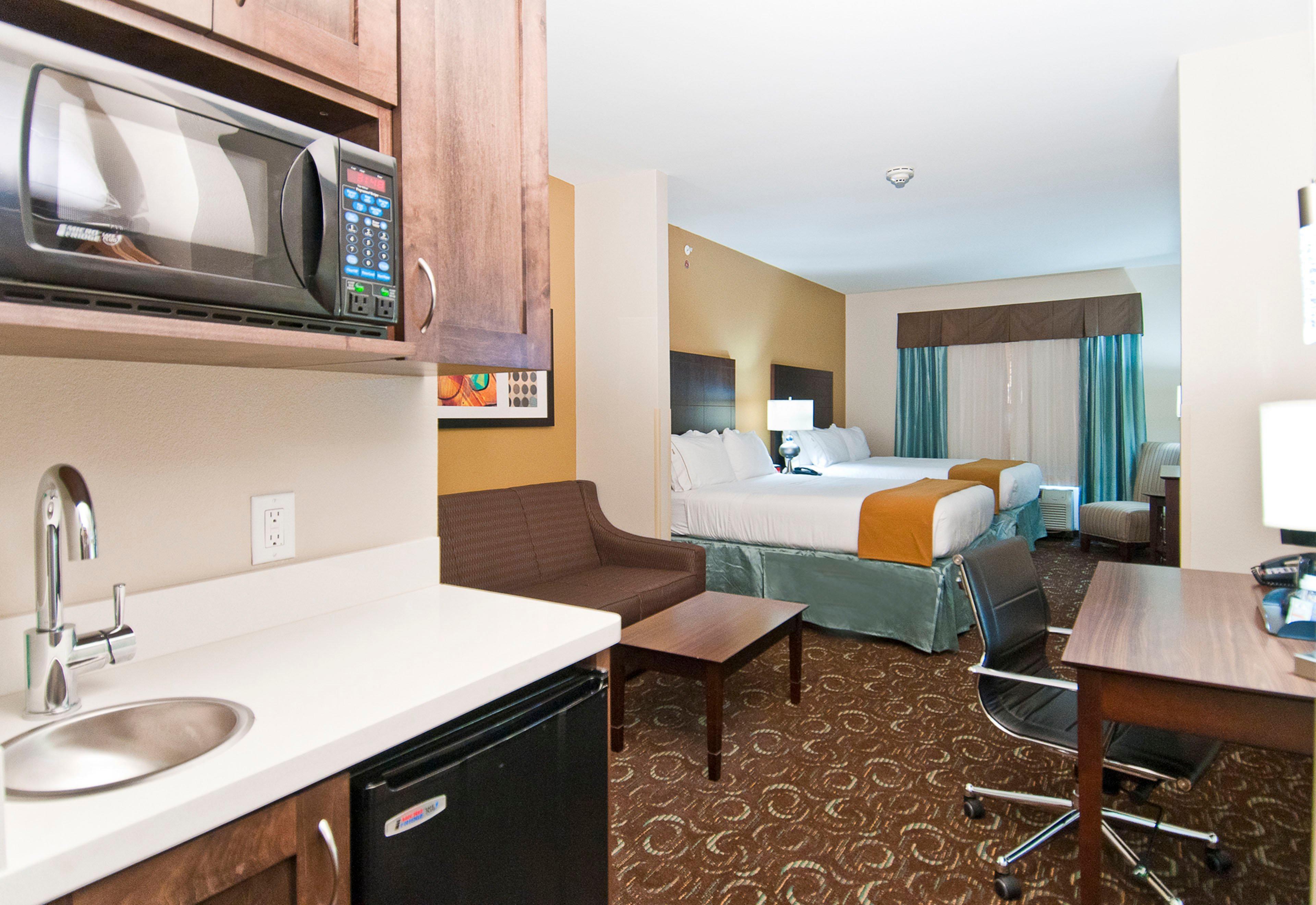 Holiday Inn Express & Suites San Antonio Frost Bank Center By Ihg Exterior foto