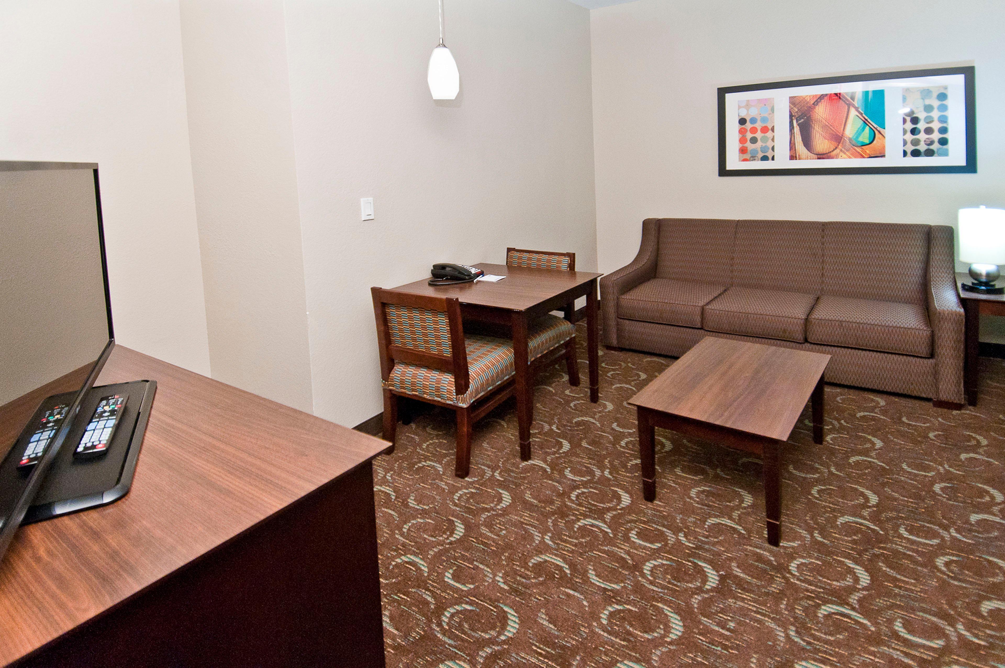 Holiday Inn Express & Suites San Antonio Frost Bank Center By Ihg Exterior foto